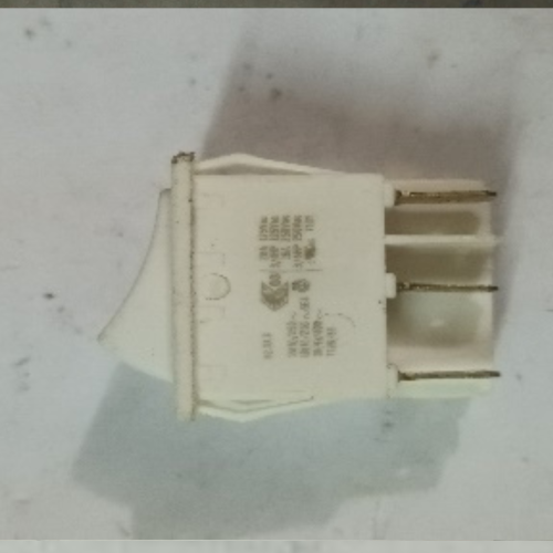 c   5970  Box No.6  p2_ Lavamac Spares Programming Switch - ZDC0003956 KES1.00