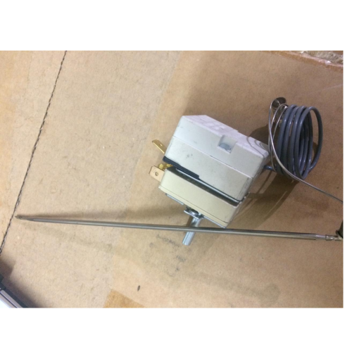 c 12321797.  P7. B2. R10  C5843  Thermostat + conmut 205c
