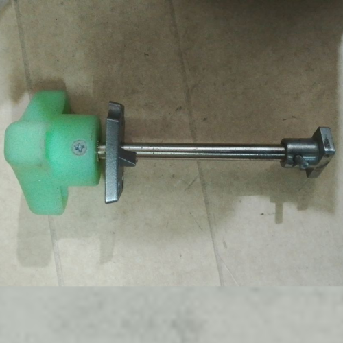 c  6669 box no. 143   p2_ Kide Spares Cold Room Lock KES1.00